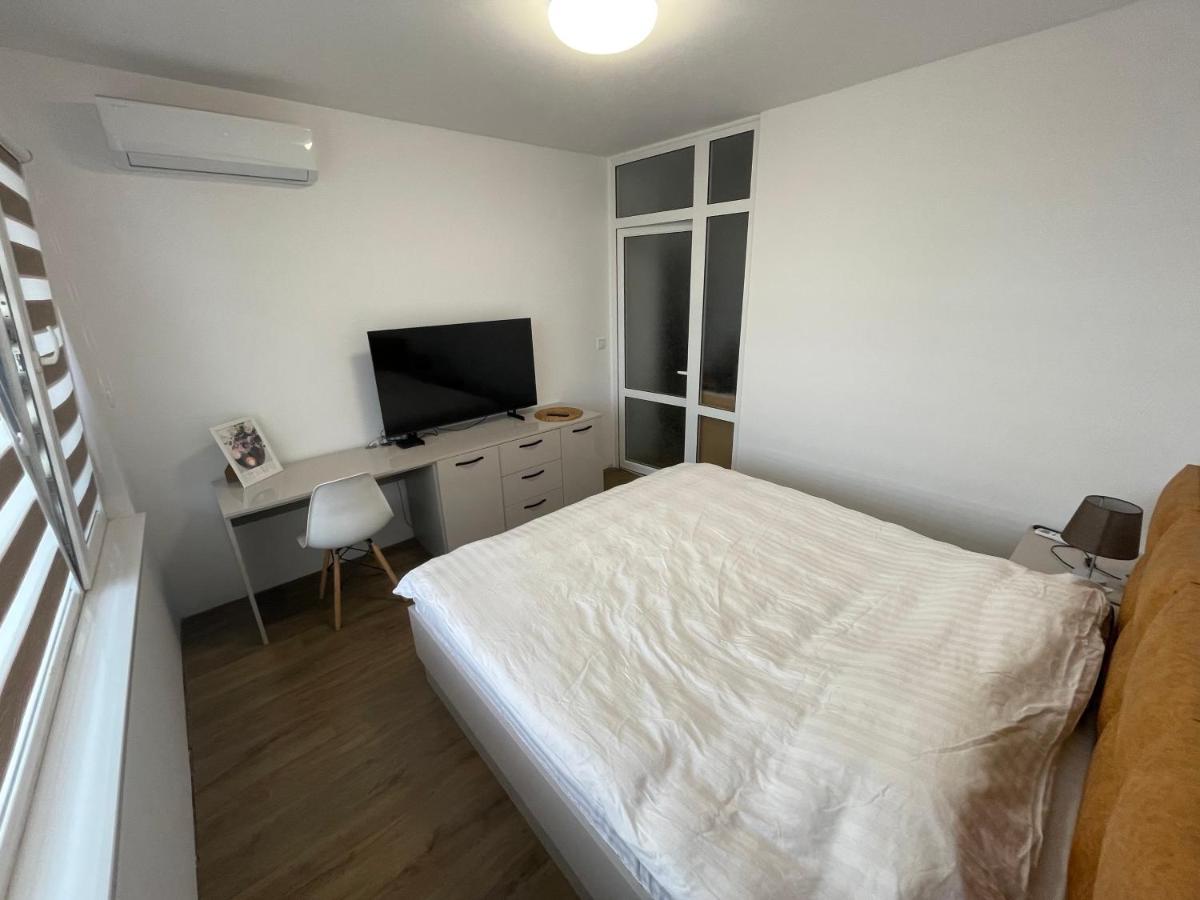 Dety'S Apartment Burgas City Eksteriør billede