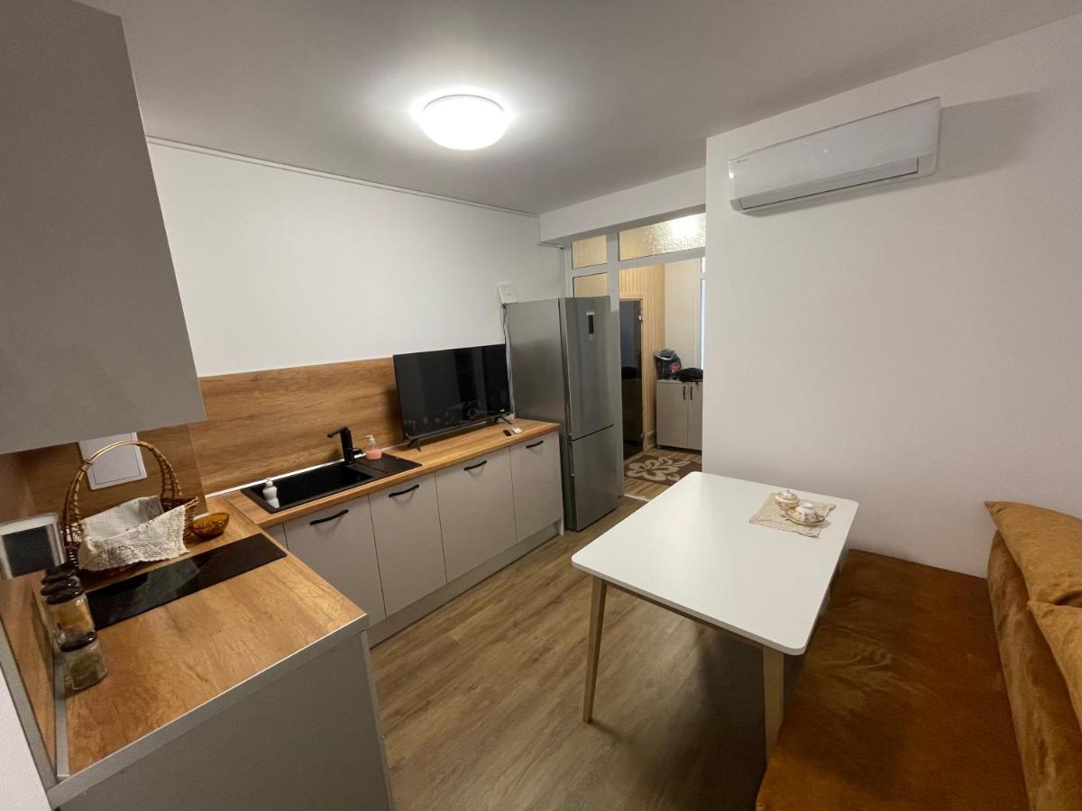 Dety'S Apartment Burgas City Eksteriør billede